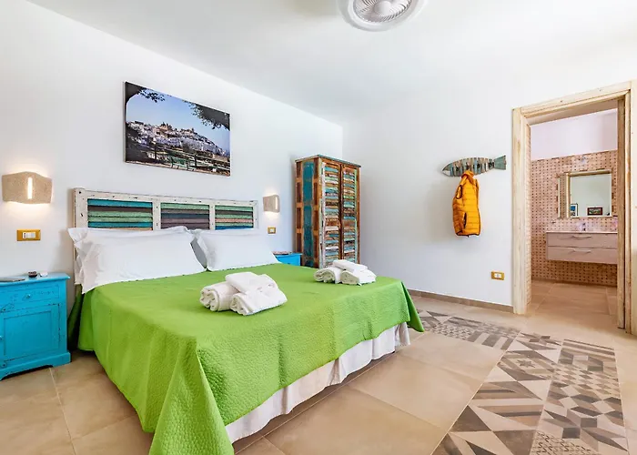 ベッド・アンド・ブレックファスト Fumarola オストゥーニ