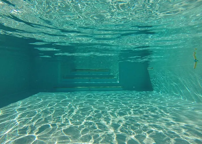 Fumarola 4* オストゥーニ